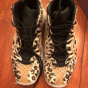 Leopard NIKE